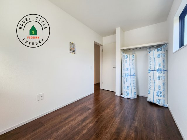 大野城市南ヶ丘6丁目第4-1棟（1号棟）の内観：施工例|落ち着いた色調の洋室です。