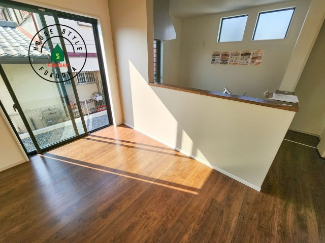 大野城市南ヶ丘6丁目第4-1棟（1号棟）の内観：施工例|キッチンから立ち込める香りが今日の料理を期待させます。