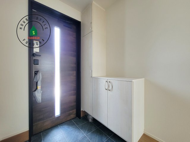 糸島市前原北2丁目第1-3棟（1号棟）の防犯設備|二重ロックでしっかり防犯対策ができます。