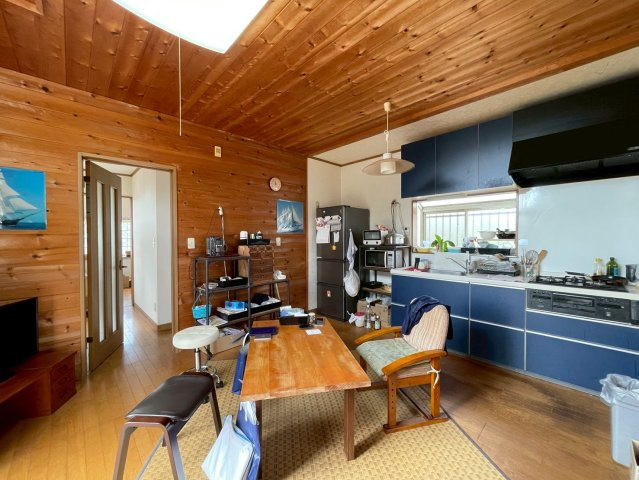 鹿嶋市大字荒井　中古戸建の居間・リビング