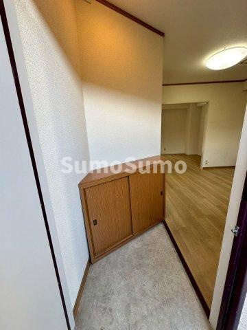 夙川カームマンションの玄関