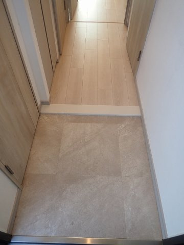 テラス駒込イーストの玄関