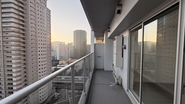 ★仲介手数料半額★ベイクレストタワー（新規フルリノベーション工事済み）のバルコニー