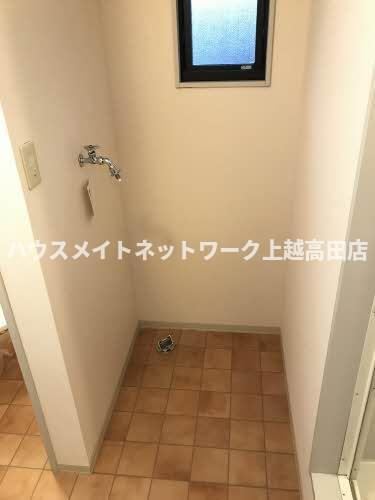 ファミールのその他|洗濯機置場
