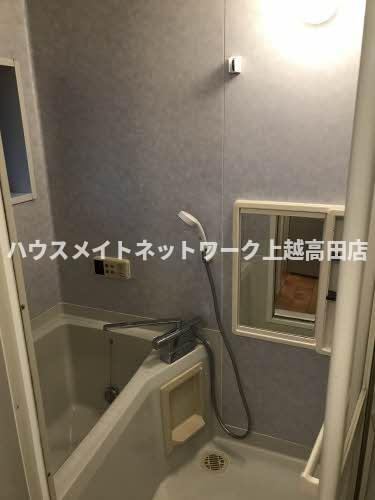 ファミールの浴室|浴室
