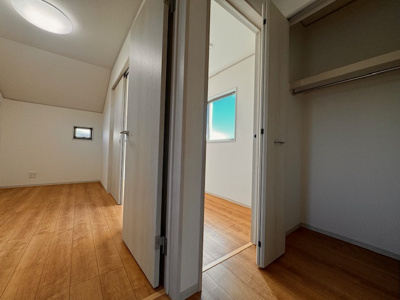 【洋室】 | AiTOWN守山区桜坂全１棟【下志段味小　志段味中】 | 今すぐのご案内可能です！→  0120-336-922　までお気軽にお問い合わせください。