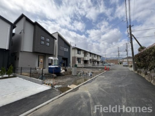 小田原市曽比新築戸建て　4号棟の前面道路含む現地写真|前面道路含む現地写真です。
