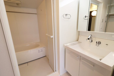 【洗面所】 | PREMILIFE寿町 | 305　洗面所