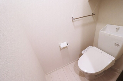 【トイレ】 | PREMILIFE寿町 | 305　トイレ