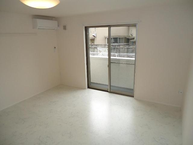 ルルドの内装|洋室