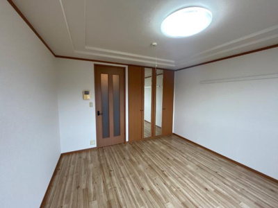 【内装】 | エル・アール | 室内