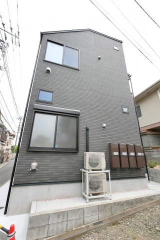 ハーモニーテラス志茂ⅩⅥの外観