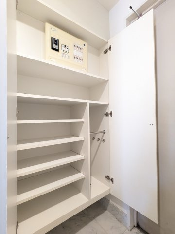 エムジー目黒駅前の収納