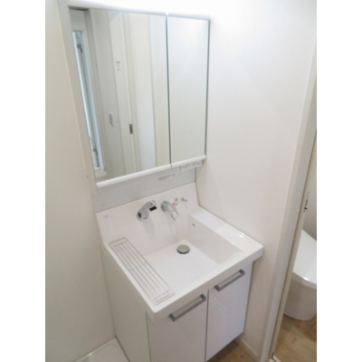 【洗面所】 | グランドール足立 | 独立洗面台