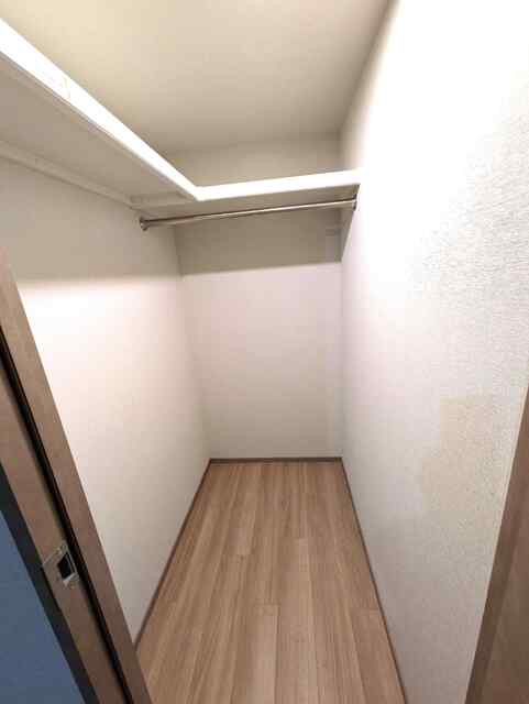 ◆たっぷり収納できるウォークインクローゼット◆