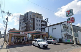 セブンイレブン名古屋柳原店 徒歩2分。 90m