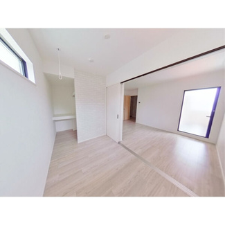 【居間・リビング】MOVE名城公園