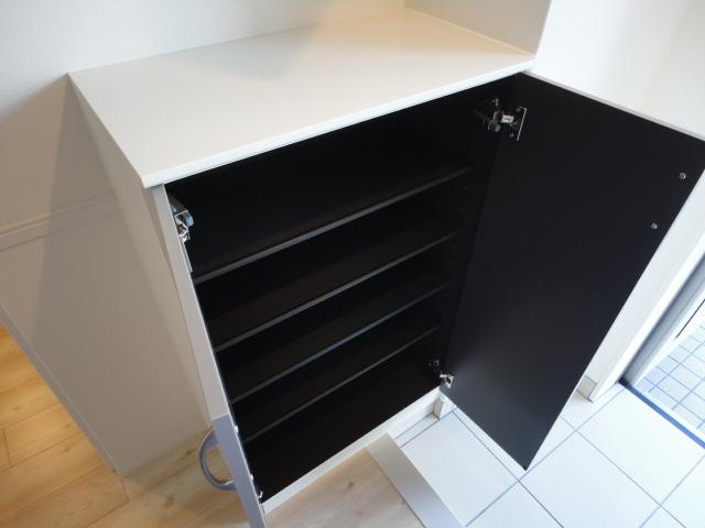 コーラルヴィラ出島Ａの収納|下駄箱