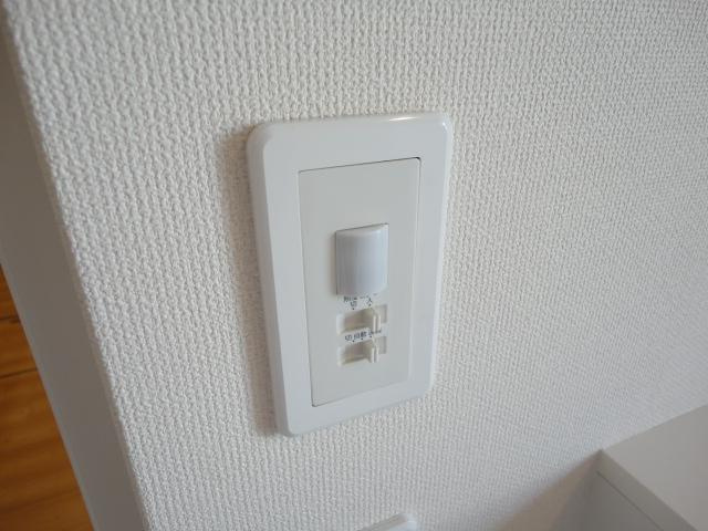 コーラルヴィラ出島Ａの設備|人感センサー