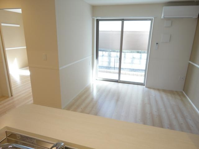 コーラルヴィラ出島Ａの内装|室内