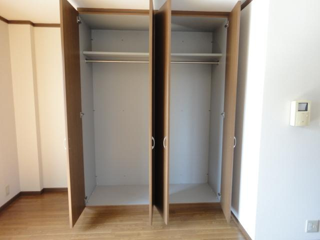 ＳＵＮ 　ＰＡＴＩＯ　Ⅲの収納|クローゼット