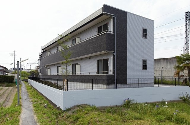 リブリ・M ファースト