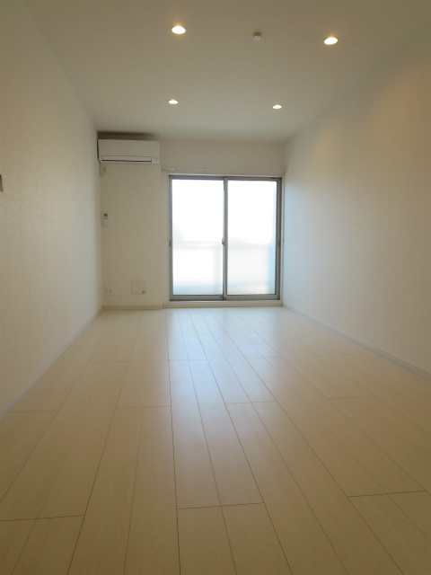 リブリ・ジェロ セヴォムのその他