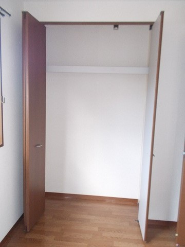 ビックイースト Bの収納