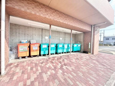 【その他共用部分】 | リベールシティ堺錦之町 | 清潔に維持されている共用部。住む方のマナーの良さが感じられます！