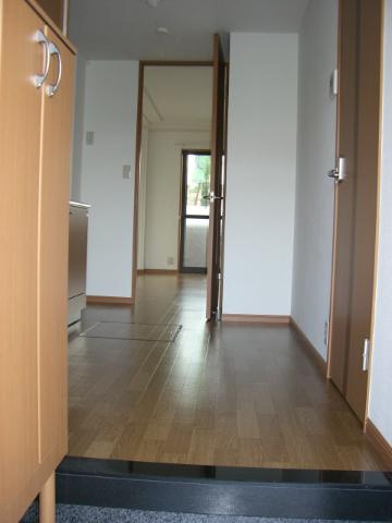 メゾン・ルミナスⅢの玄関|玄関