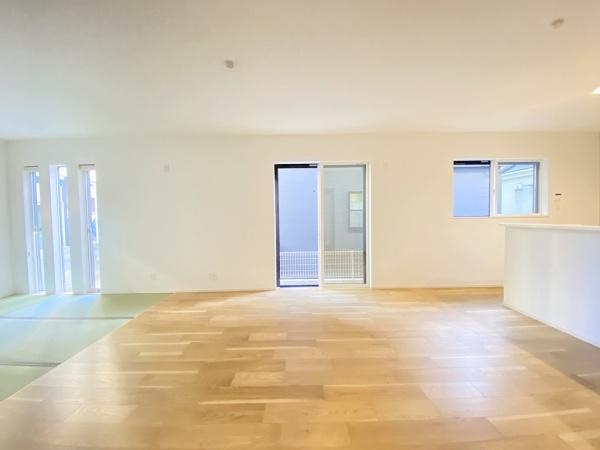 【居間・リビング】 | 明石市大久保町山手台2丁目　2号棟新築戸建