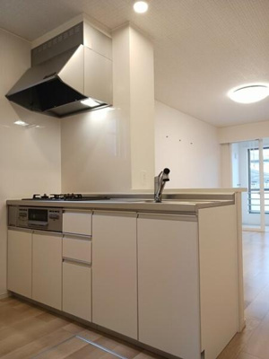 【キッチン】 | アヴニール２ | エアコン