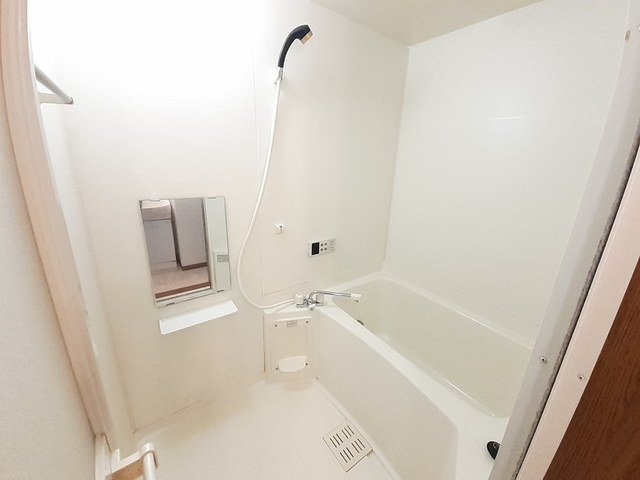 ベルソー　Ｂの浴室