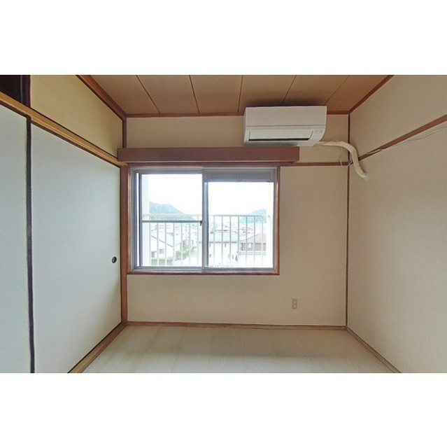 BLUEROSE咲の居間・リビング|南洋室6帖