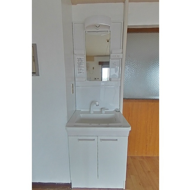 BLUEROSE咲の洗面所|洗髪洗面化粧台