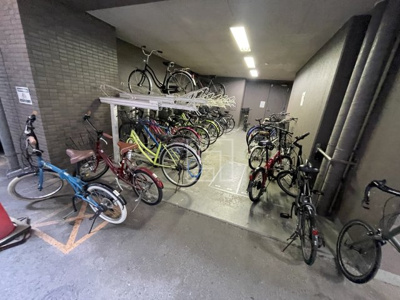 【その他共用部分】 | S-RESIDENCE Hommachi Marks | S-RESIDENCE Hommachi Marks　駐輪場