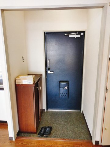 ムーンスターアサノの玄関