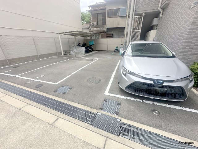 エスリード阿波座レジデンス　仲介手数料無料の駐車場