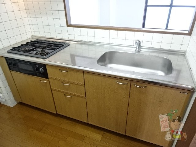 アリベ東古松のキッチン