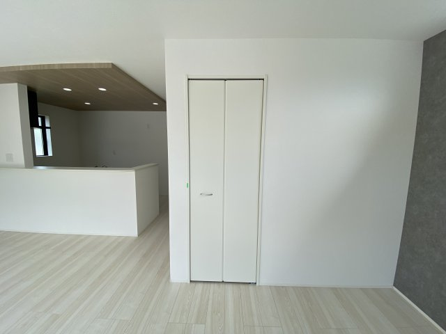 ◇住宅ローン相談OK♪【錦町花ノ井　2号棟】人気家電プレゼント中◇の収納|◆2号棟現地写真です◆　収納が多いお家はすっきりして快適空間です♪