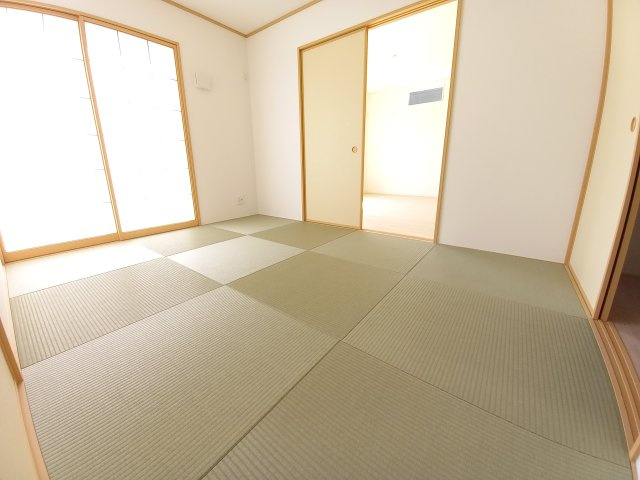 10/6価格変更　【いわき市平第20／2号棟】　新築戸建　の和室|同施工　■□■和室の写真です■□■　
ご家族のお昼寝スペースとしても活躍しそうです。