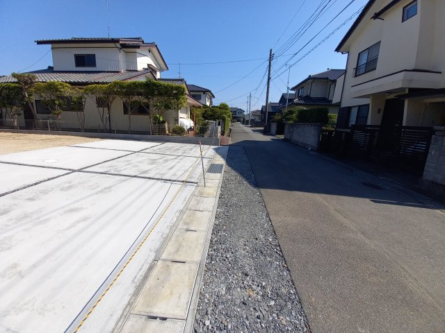 【いわき市平中山1期　2号棟】　ご成約特典として人気家電プレゼント中です！の前面道路含む現地写真|前面道路含む現地写真です