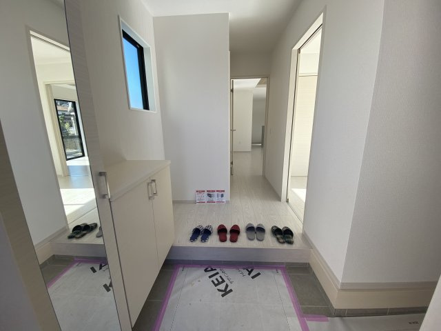 【いわき市平中山1期　2号棟】　ご成約特典として人気家電プレゼント中です！の玄関|同施工◆玄関の写真です◆
玄関は、住宅に入るときに最初に目に入る重要な場所♪　お洒落な玄関はお客様からも喜んでいただけそうですね！！
