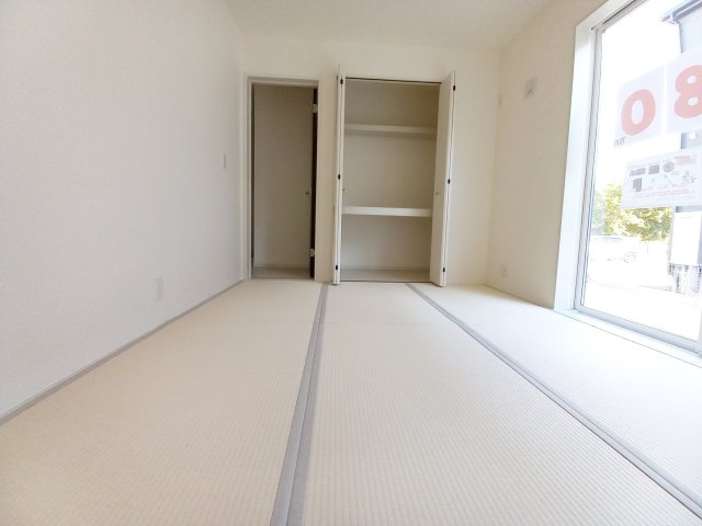 【勿来町関田西2丁目1期／1号棟】　新築一戸建　選べる最新家電！特別キャンペーン♪の和室|同施工◆和室の写真です◆　和室でゆっくりと過ごせるのは、贅沢な時間ですね♪　鮮やかな緑色がキレイです！！（＾＾）/

