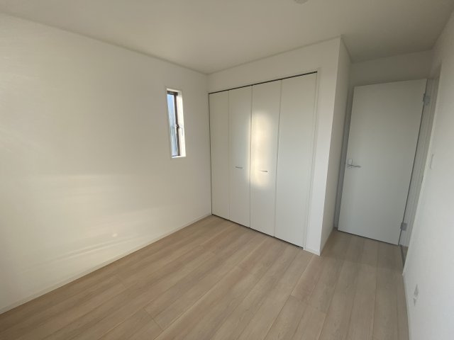 ☆いわき市錦町糠塚　2号棟☆　新築建売住宅　ご成約特典として人気家電プレゼント中です！ の洋室|■□■居室の写真です■□■　
寝室にも、子供部屋にも、趣味のお部屋にもお使いいただけます♪