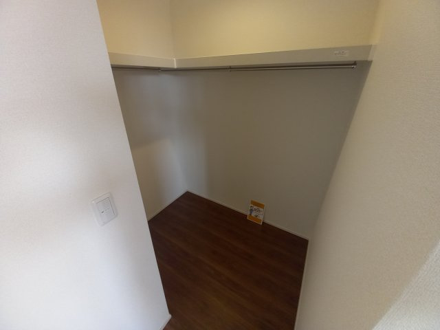 ☆住宅ローンに自信があります☆　【新築戸建】　いわき市小名浜燈籠原　第1 　1号棟の収納|◆収納スペースの写真です◆　十分な広さがあるので収納には困りませんね♪　お手持ちの衣類ケースなども置ける大空間で、寝室がスッキリ使えます。