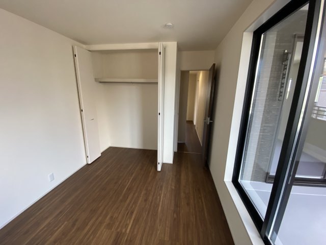 【勿来町関田西2丁目1期／2号棟】　新築一戸建　選べる最新家電！特別キャンペーン♪の洋室|同施工◆居室の写真です◆　木の温もりがナチュラルでくつろげる空間ですね♪　子供部屋としても、寝室としても、どんなインテリアにしようか…選ぶ楽しみが増えますね♪

