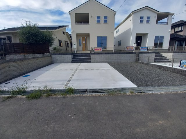 10/27価格変更【いわき市内郷高坂町2丁目／1号棟】　高坂小・内郷第一中の前面道路含む現地写真|前面道路含む現地写真です