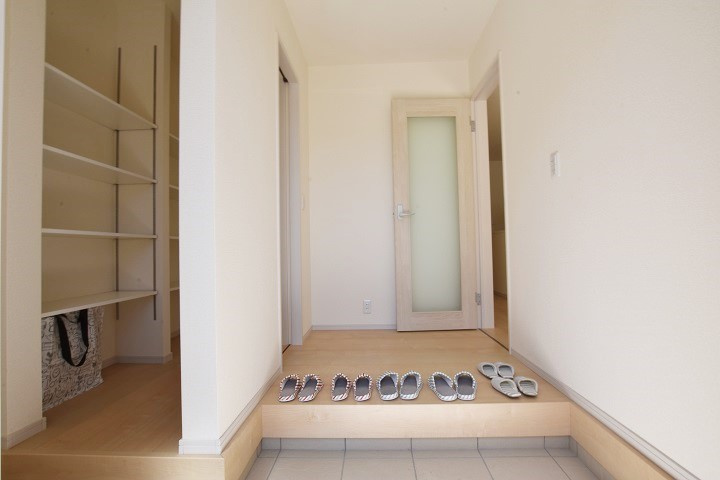 【いわき市平下川原　全２棟／1号棟】　◇◆＼期間限定キャンペーン開催♪／◇◆の玄関|同施工◆玄関の写真です◆
玄関は、住宅に入るときに最初に目に入る重要な場所♪　お洒落な玄関はお客様からも喜んでいただけそうですね！！