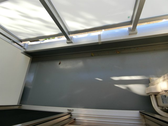 NB 小手指のバルコニー|外からの目が気にならないバルコニーで洗濯物が干せます